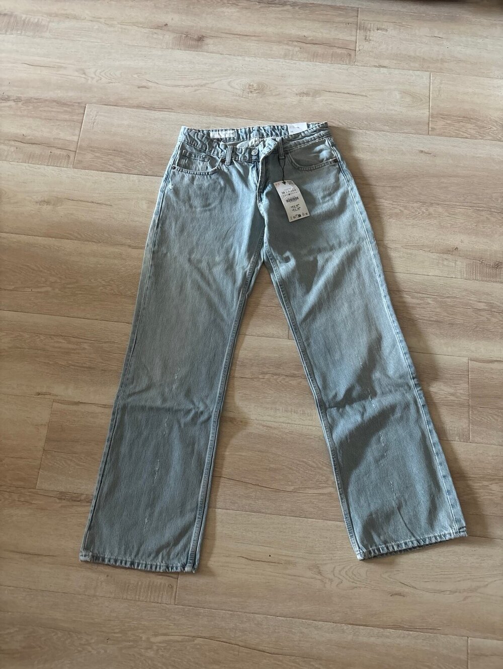 ZARA LOW RISE JEANS SIZE 6
